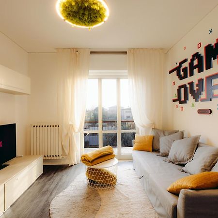 Arcade House Verona Fiera Netflix + Videogame Εξωτερικό φωτογραφία
