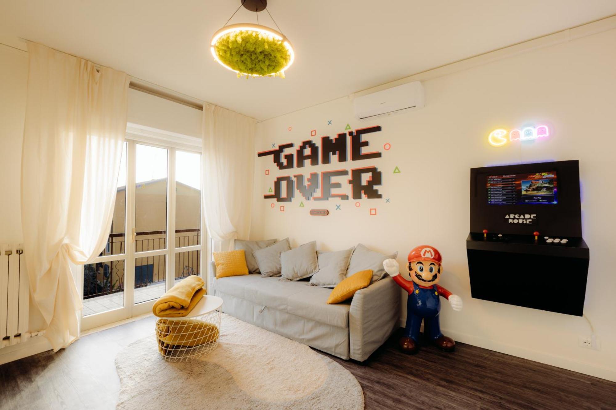 Arcade House Verona Fiera Netflix + Videogame Εξωτερικό φωτογραφία